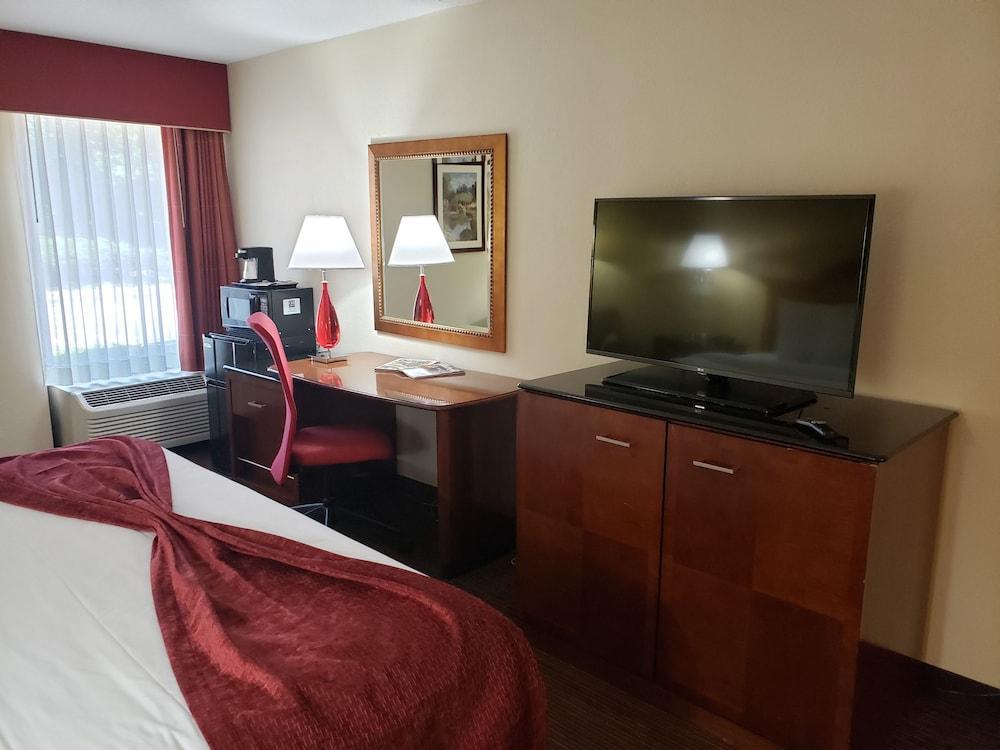 Baymont By Wyndham Southfield/Detroit Ξενοδοχείο Εξωτερικό φωτογραφία