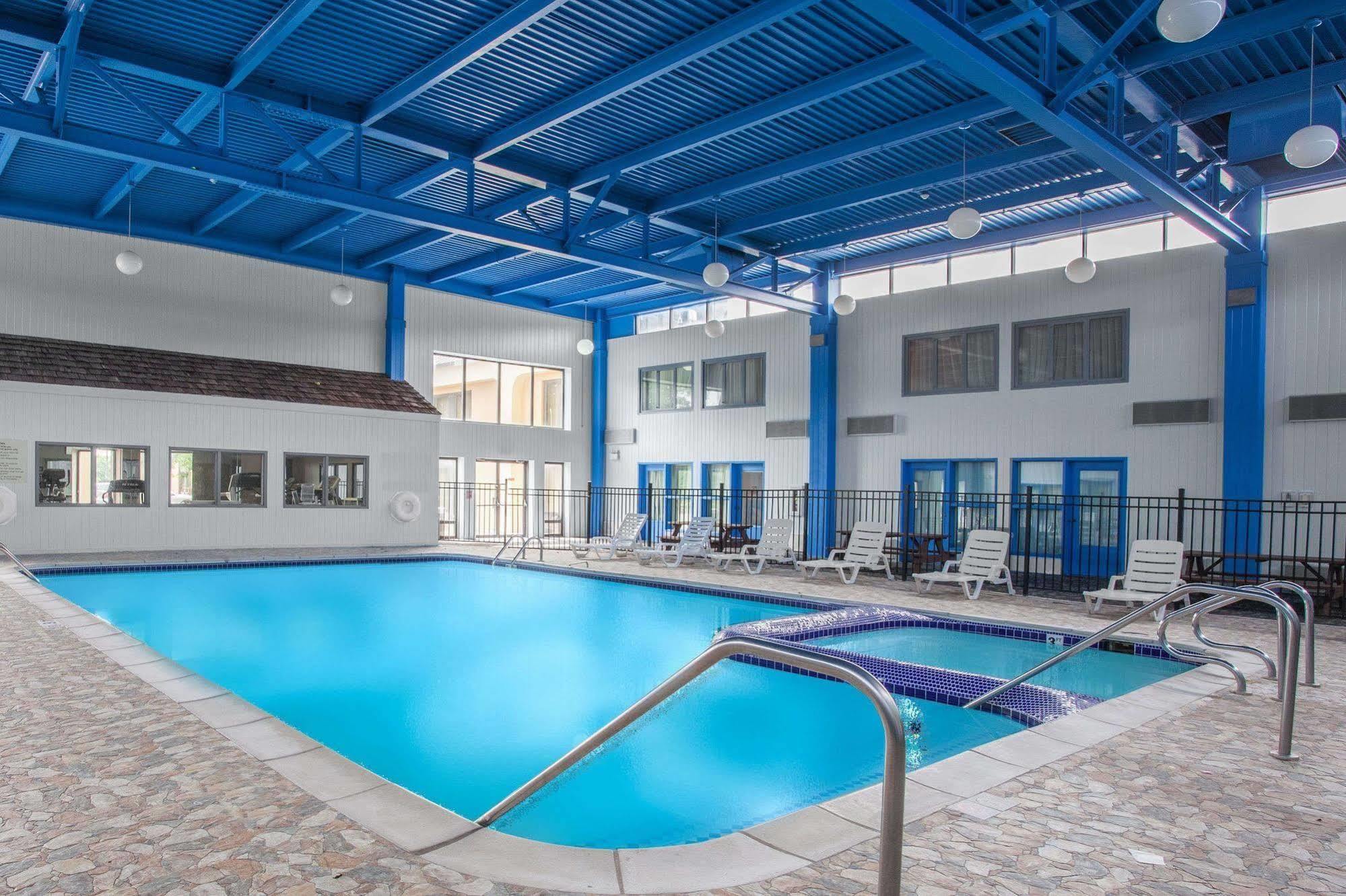 Baymont By Wyndham Southfield/Detroit Ξενοδοχείο Εξωτερικό φωτογραφία