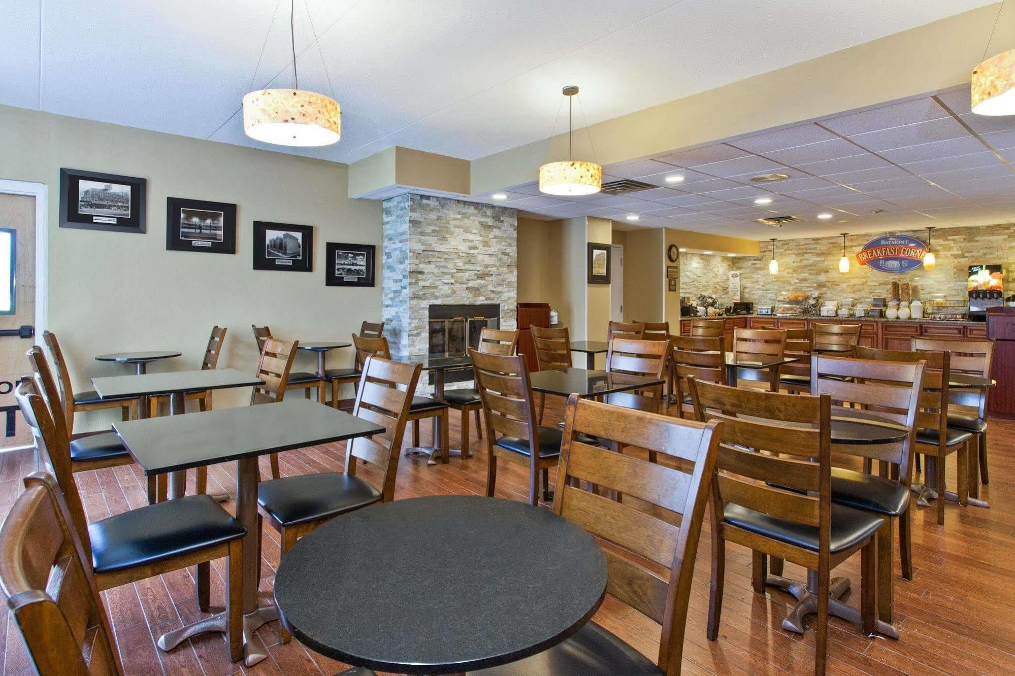 Baymont By Wyndham Southfield/Detroit Ξενοδοχείο Εξωτερικό φωτογραφία